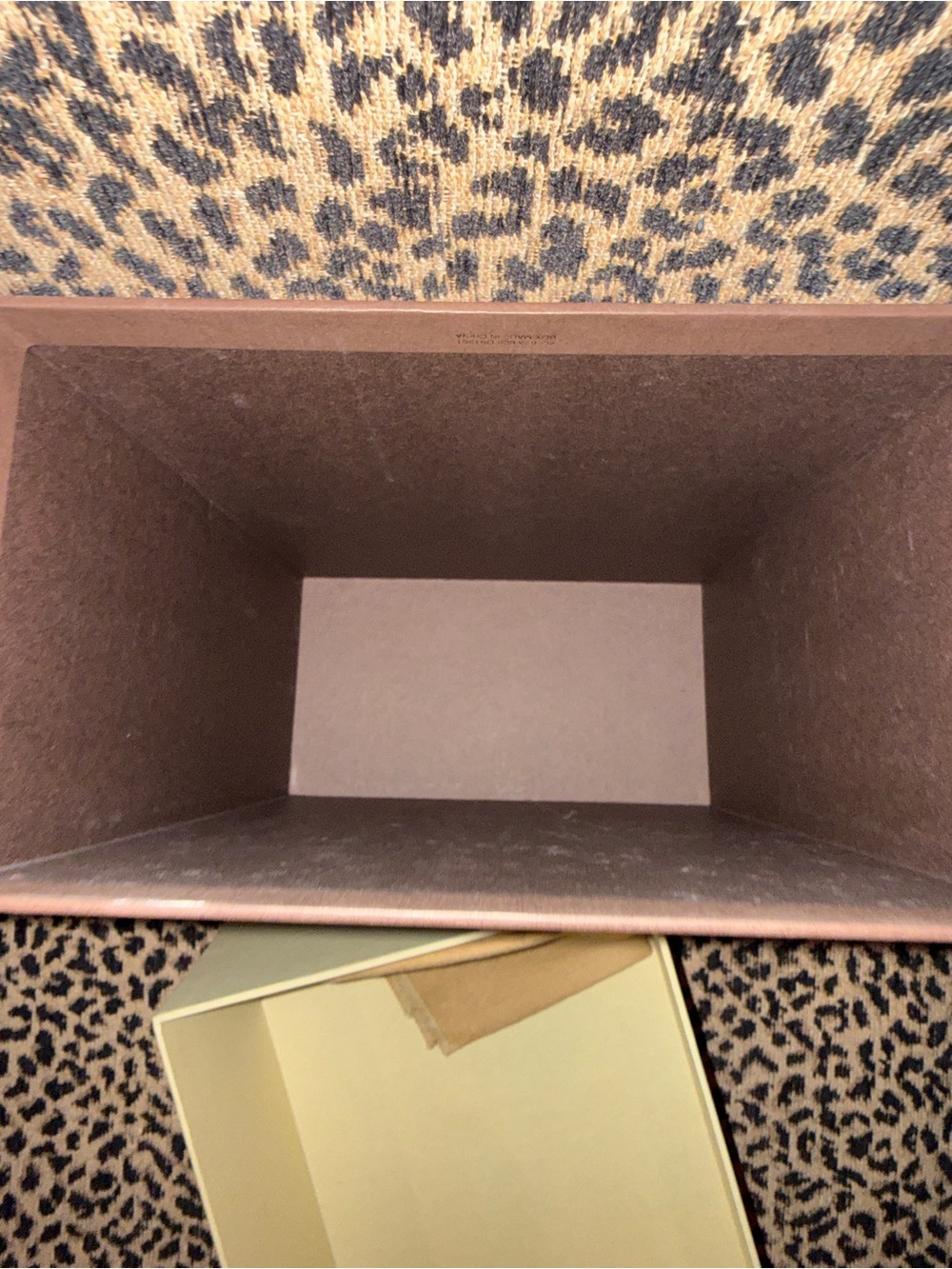 Accessory Box Identification - Picture 10 of 15